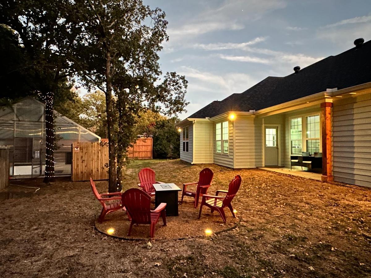Lakedallaspoolhouse Great Memories, Near Lake! 레이크댈라스 외부 사진