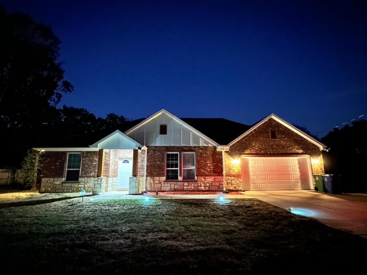 Lakedallaspoolhouse Great Memories, Near Lake! 레이크댈라스 외부 사진